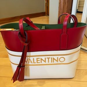 Soho Lavoro Colorblock Tote
VALENTINO BY MARIO VALENTINO